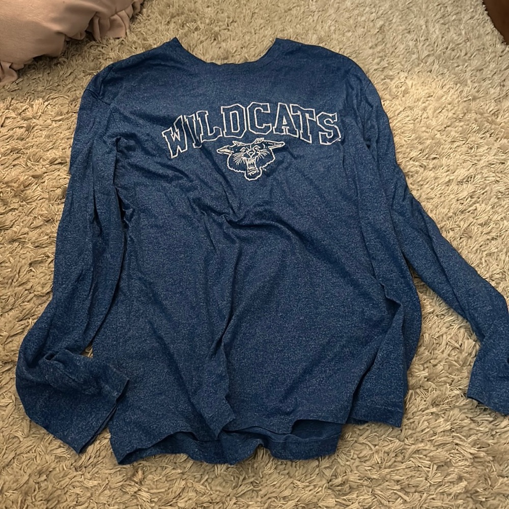 Long sleeve t shirt